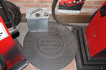 ANGLO AMERICAN MANHOLE COVER - click to enlarge